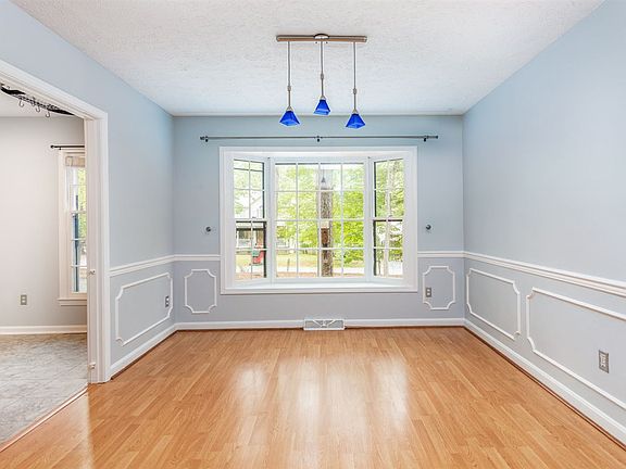 5th image of 246 Jefferson Dr