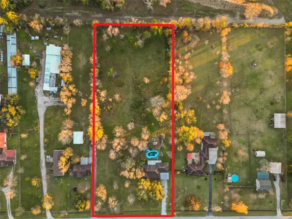 2128 Lakeside Dr, Crosby, TX 77532