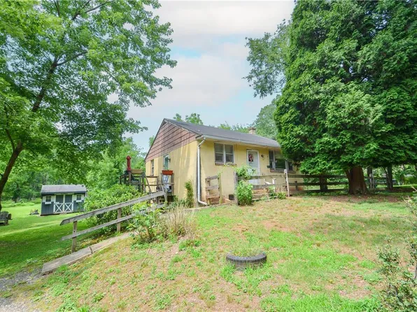 331 W 1st Ave, Trappe, PA 19426