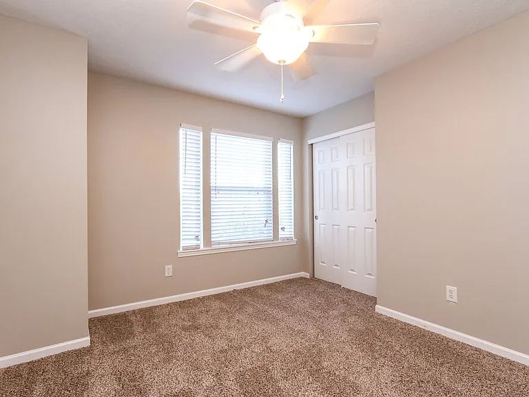 8339 Glen Highlands Dr — Photo 15