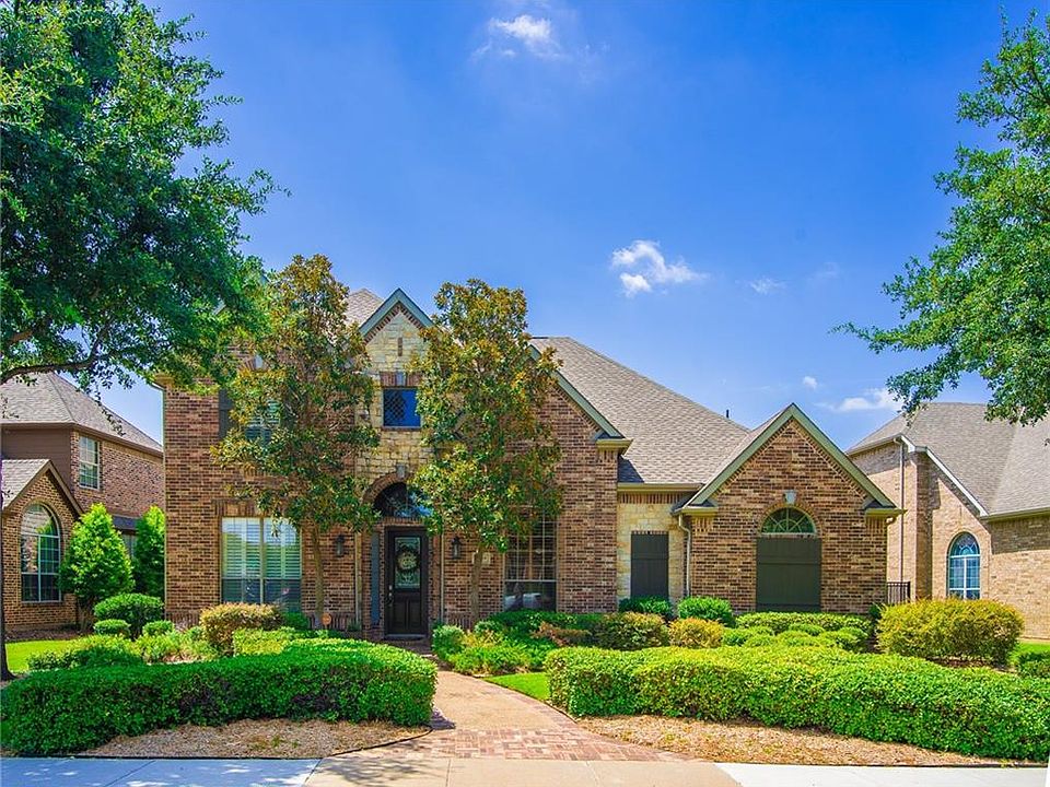 1st image of 2919 Blackstone Dr