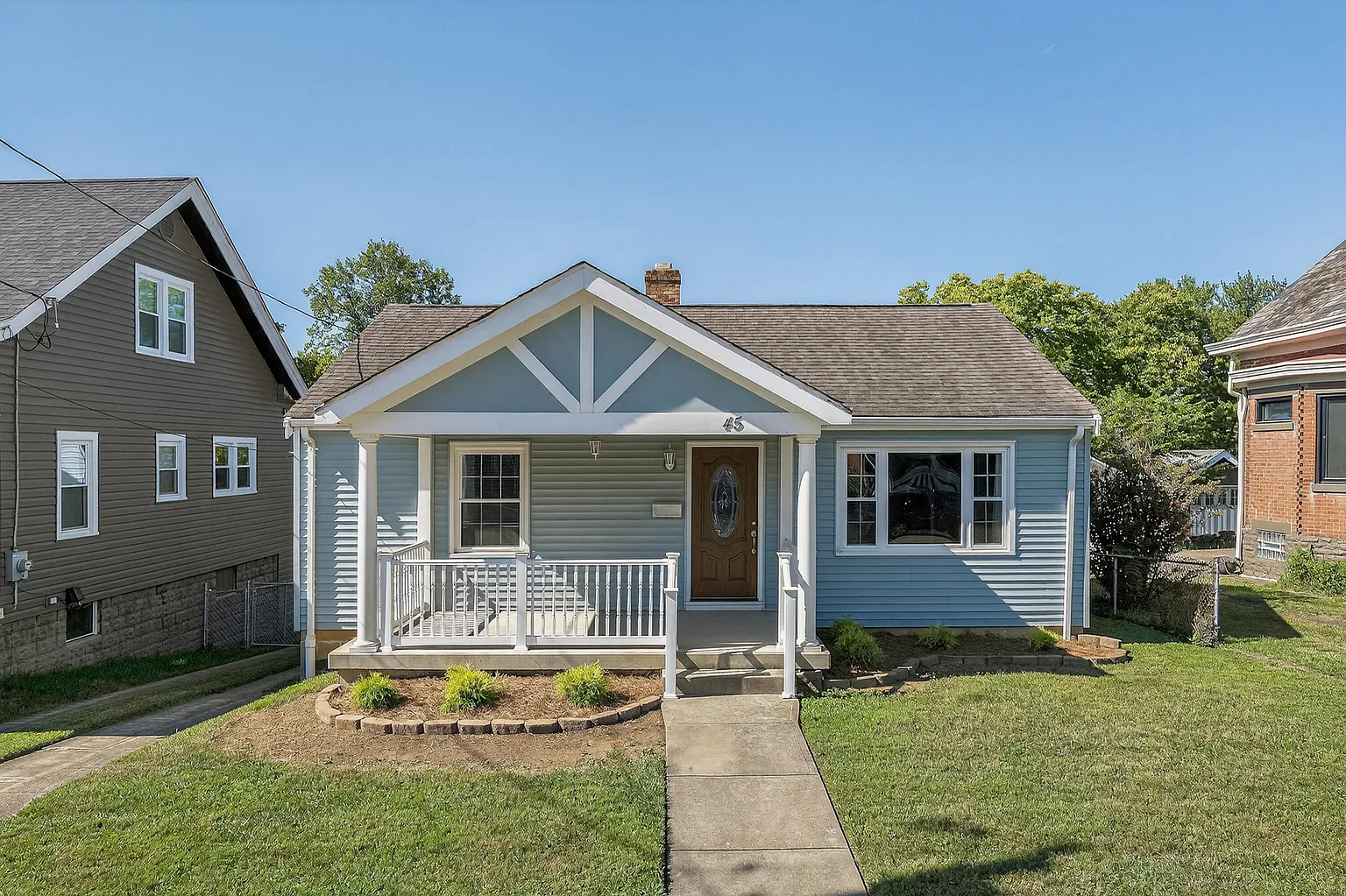 45 Dumfries Ave photo 1
