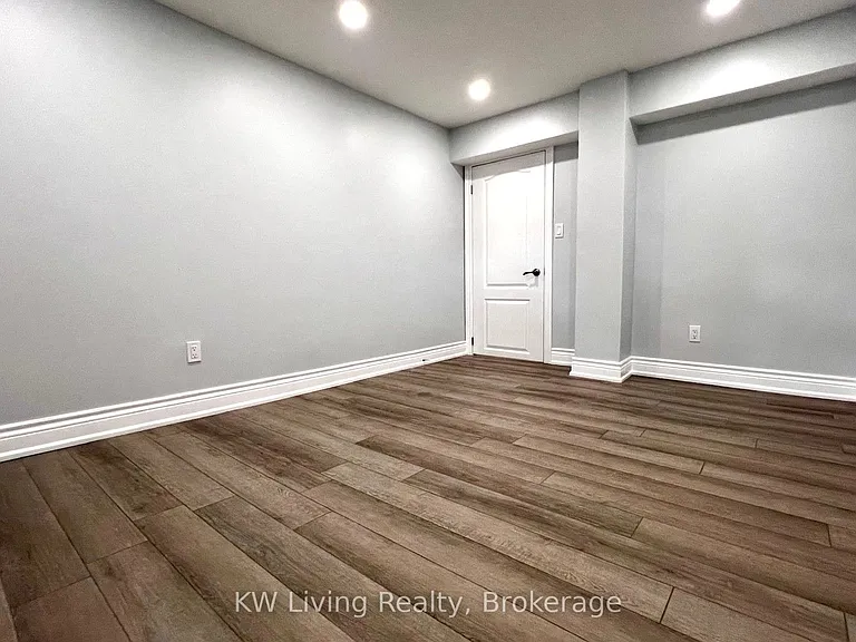 311 Boisdale Ave #BASEMENT — Photo 12