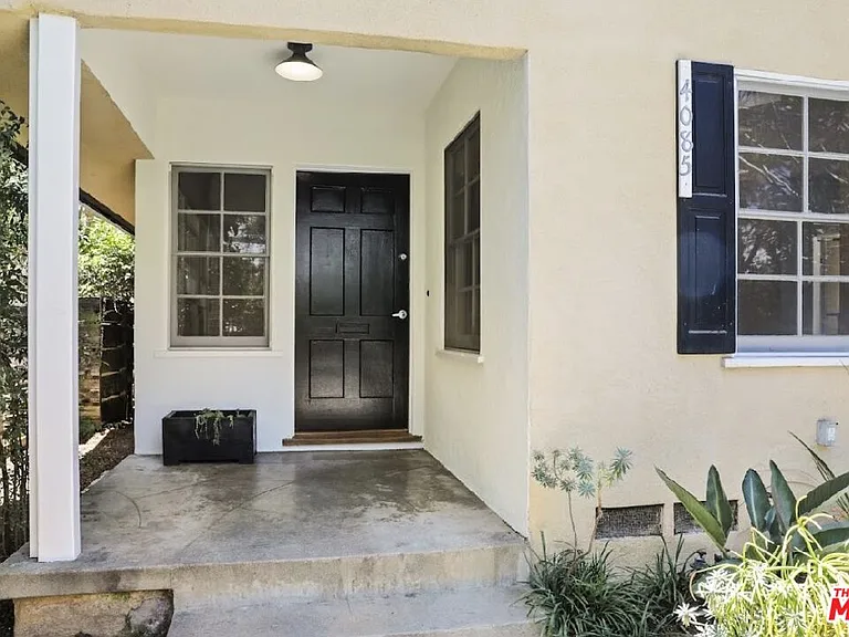 4085 Van Buren Pl — Photo 5