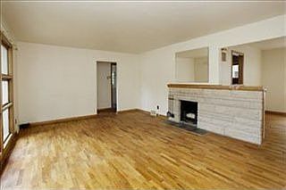 3rd image of 342 Briarhill Dr