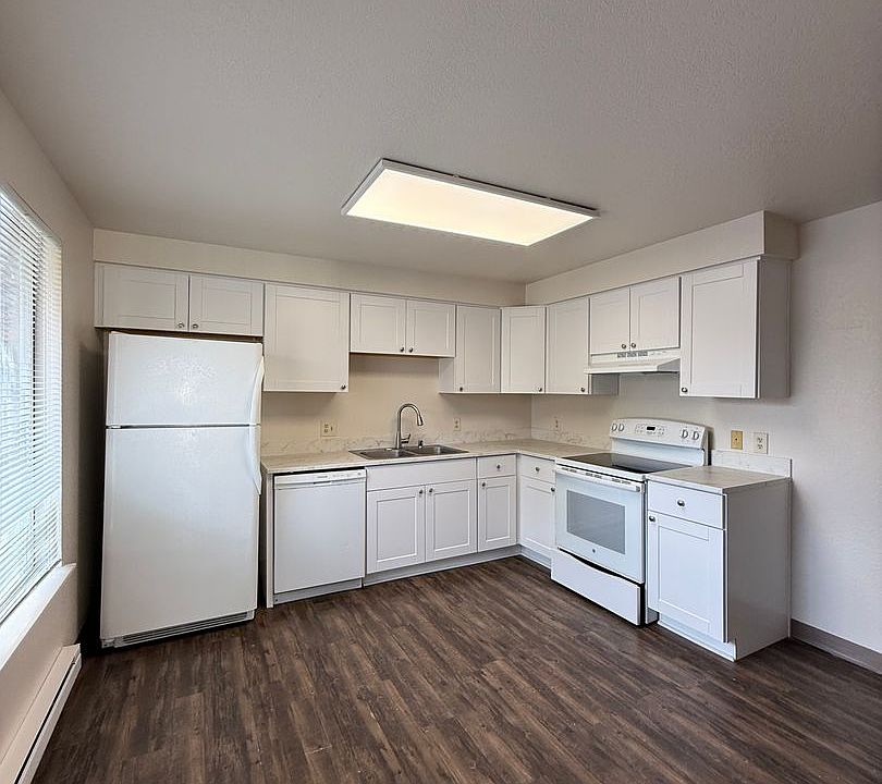 1st image of 3708 W 6th Ave