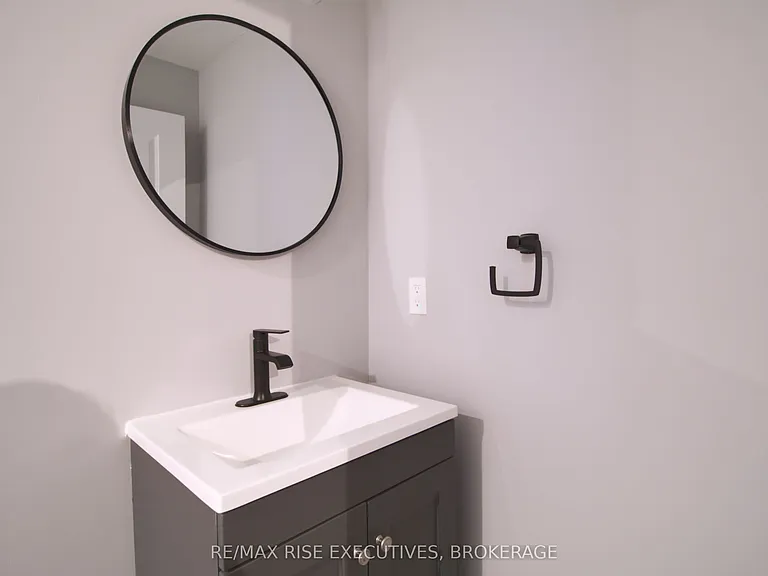 130 Weller Ave #2 — Photo 9