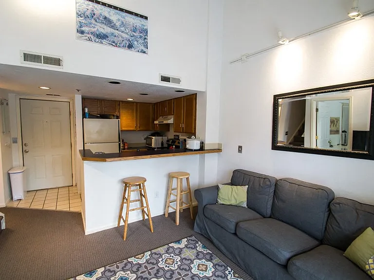 935 Broadway St. #203 — Photo 6
