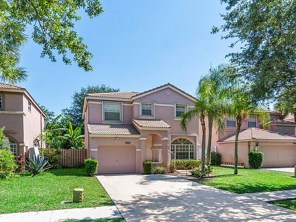 2nd image of 7827 Oak Grove Circle