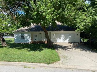10305 W 55th St, Shawnee, KS 66203