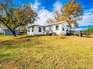 849 W Live Oak St, Fredericksburg, TX 78624