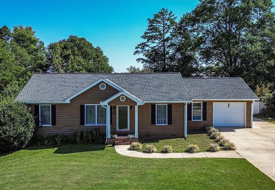 1st image of 134 Northridge Place