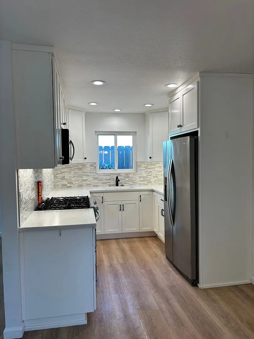 2 Bedroom 1 Bath Move In Ready in Beautiful Sierra Bonita 55+ Community — Photo 3