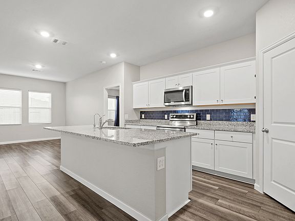 4th image of 6306 Highland Trail Dr