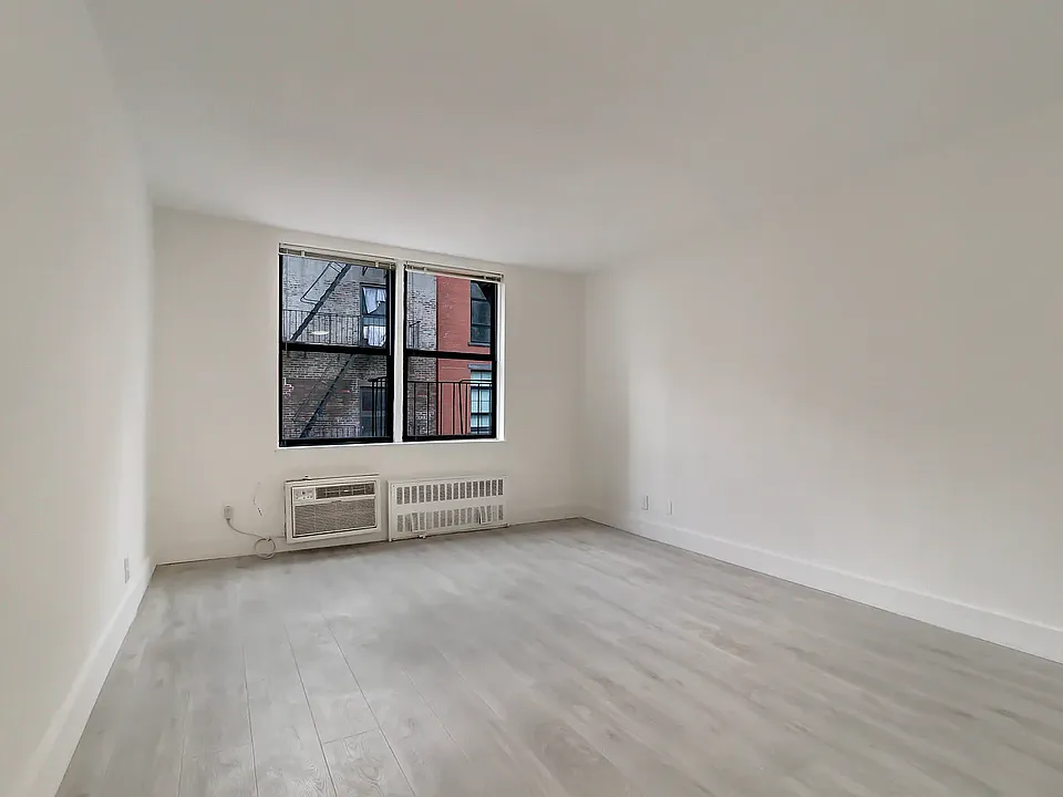 330 E 85th St #5C