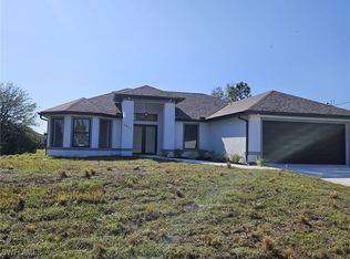 2511 37th St SW, Lehigh Acres, FL 33976