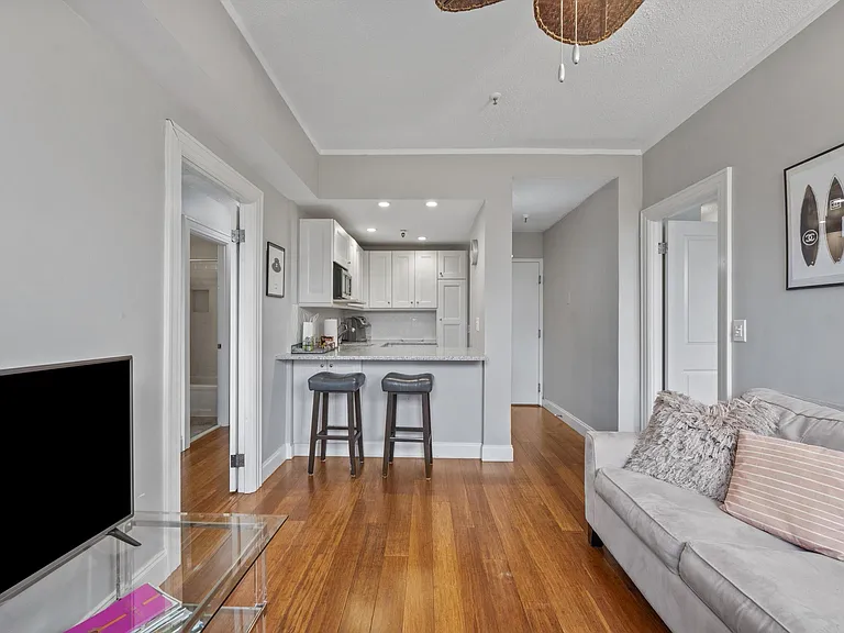 235 Sunrise Ave #3232 — Photo 5