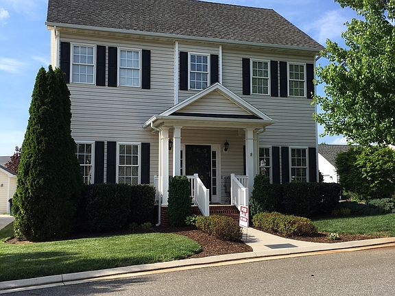 2nd image of 130 Wyndsong Pl