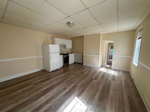 3rd image of 8037 Frankford Ave Suite 1