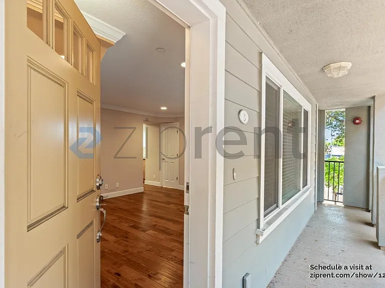 508 Peninsula Ave #3 — Photo 2