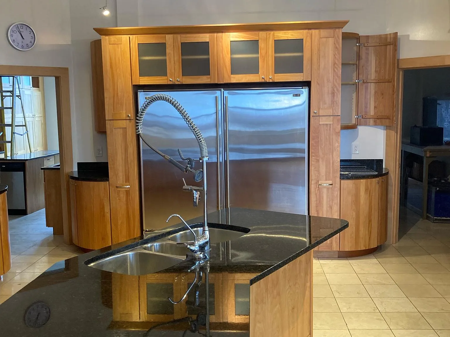 3 bed, 4200 sqft, $3,500 — Photo 4