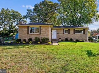 8259 Spring Knoll Dr, Pasadena, MD 21122