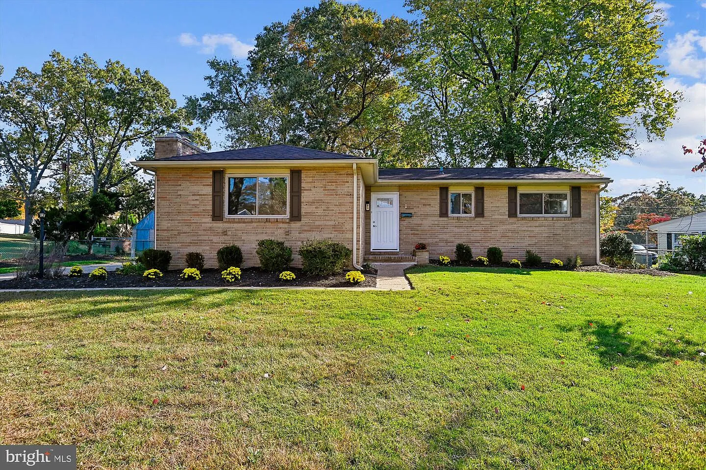 8259 Spring Knoll Dr photo 1