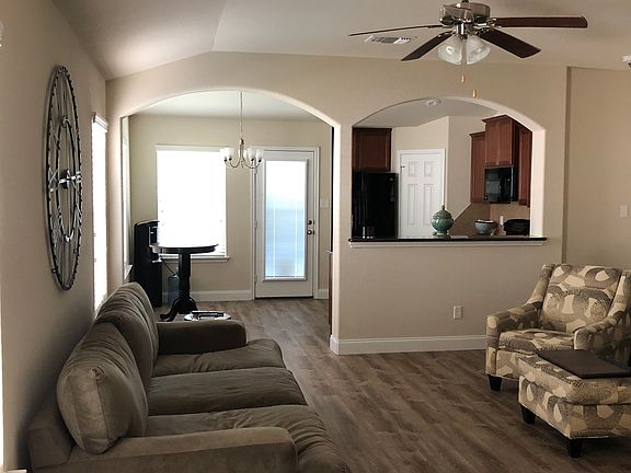 5th image of 1705 Lubbock Dr