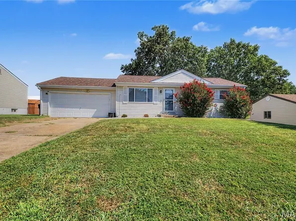 143 Bertrand Dr, Saint Louis, MO 63129