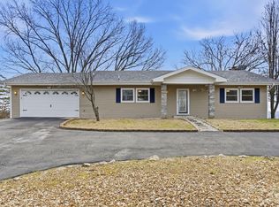 8 Hillcrest Drive, Kimberling City, MO 65686