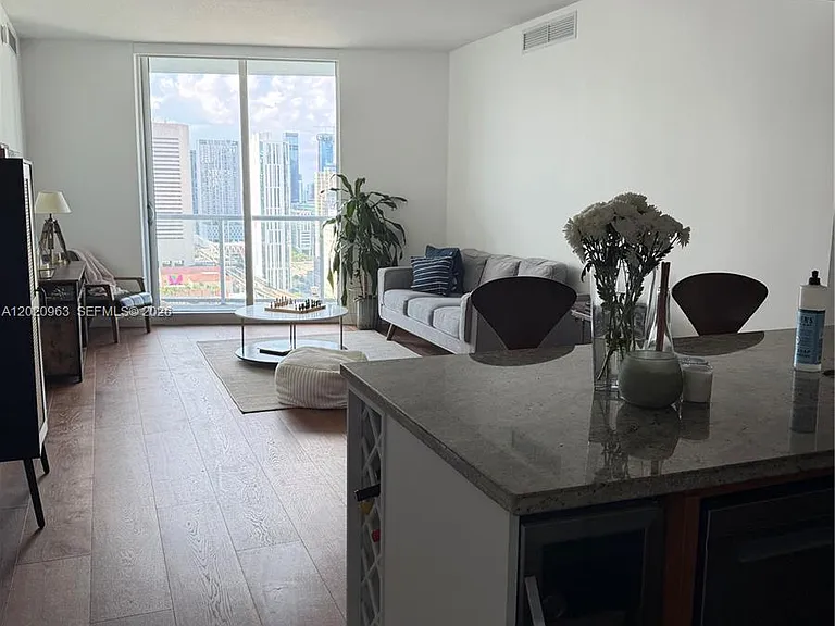 185 SW 7th St #3209 — Photo 53