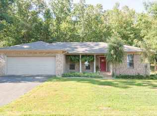 33 Jackie Ln, Conway, AR 72032