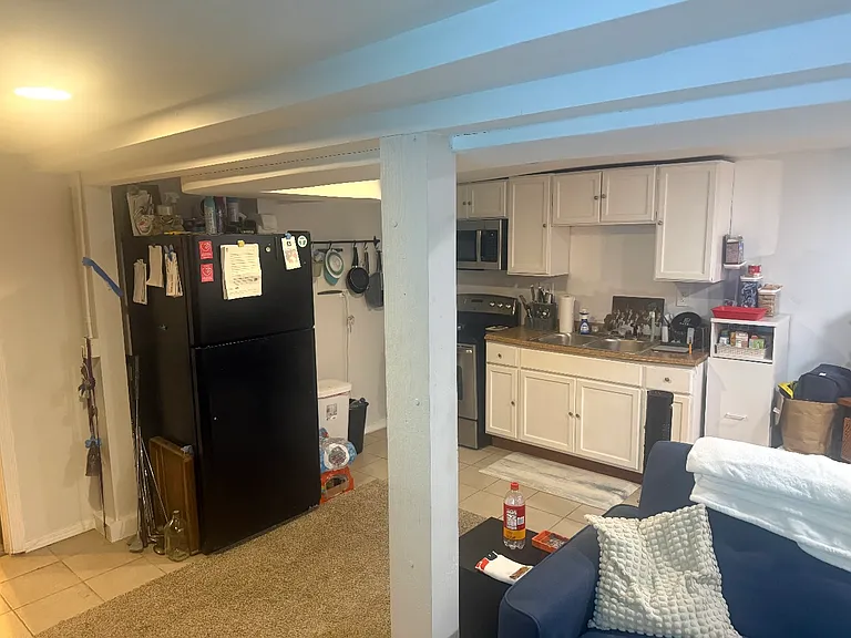 2740 W Wilcox St — Photo 5