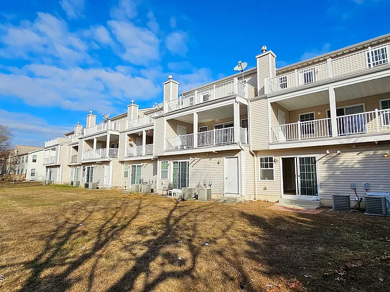 380 Radio Rd #A1 — Photo 12