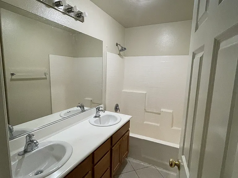 31936 Rosewood Ct — Photo 12