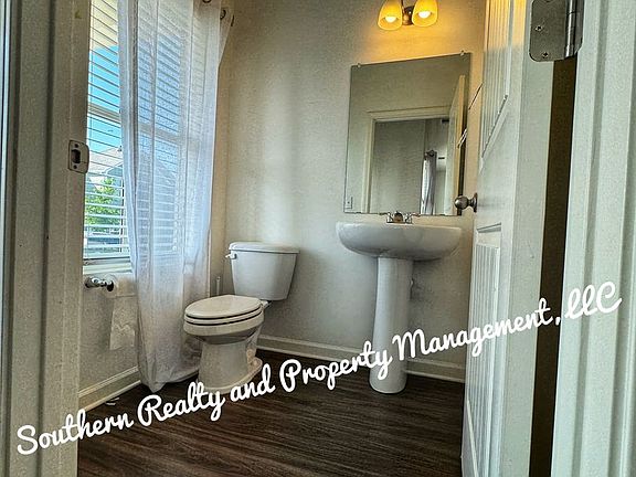 2nd image of 3264 Meriwether Dr