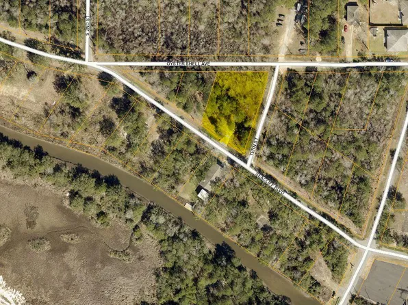 9220 Seacliff Blvd, Ocean Springs, MS 39564