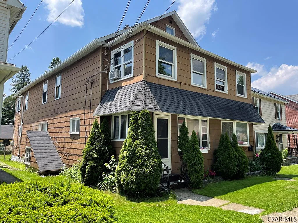 1804 Somerset Ave photo 1