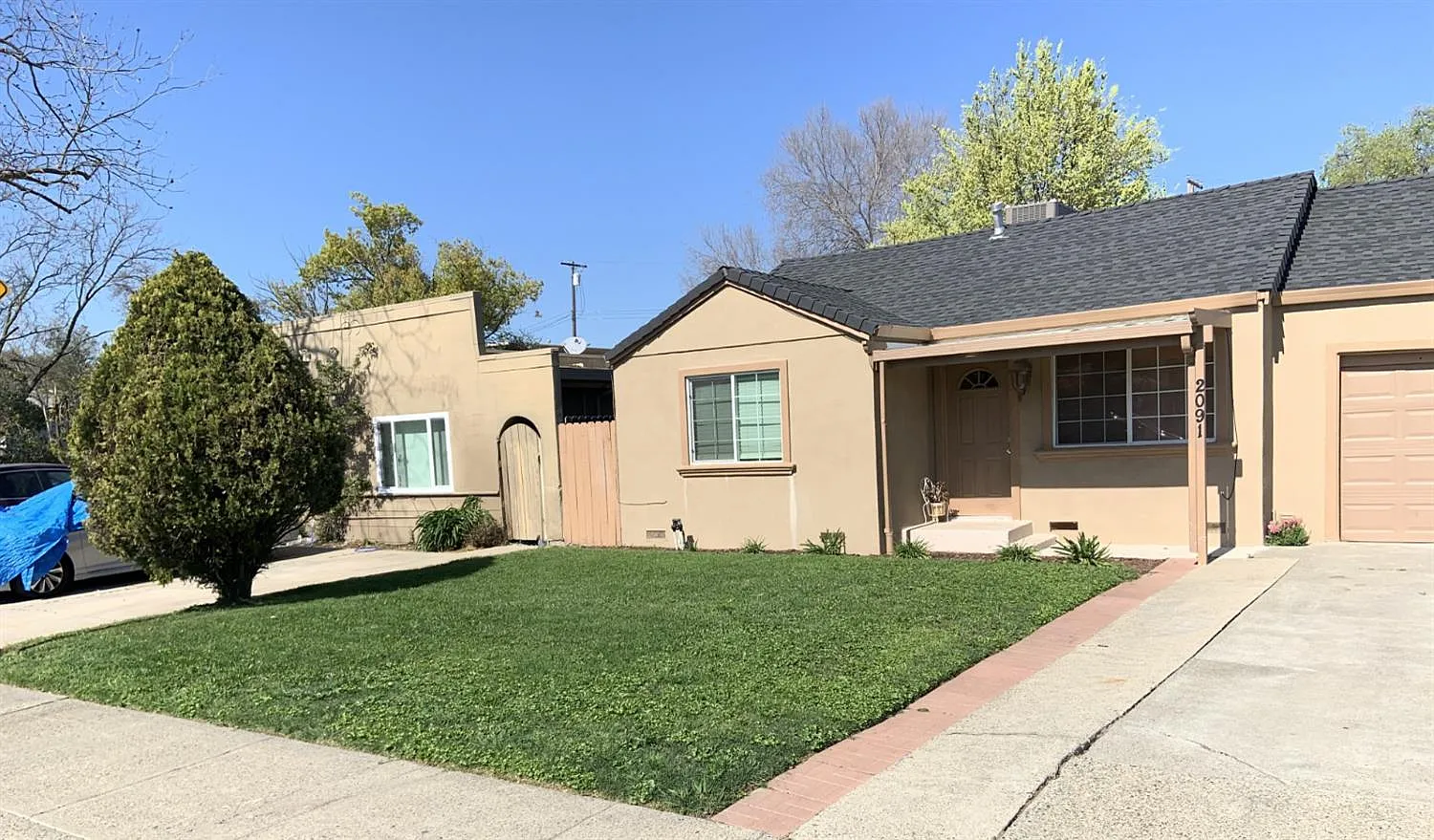 2091 15th Ave photo 1