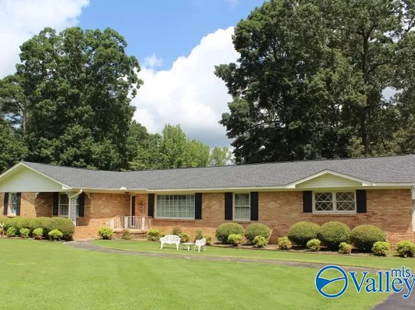 329 7th Ave NE, Arab, AL 35016