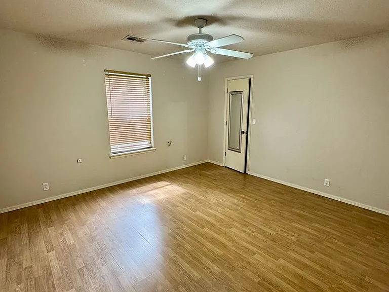 6618 S 112th East Ave — Photo 31