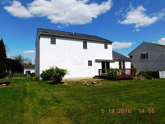 2nd image of 14 Lambs Ln #L-0143