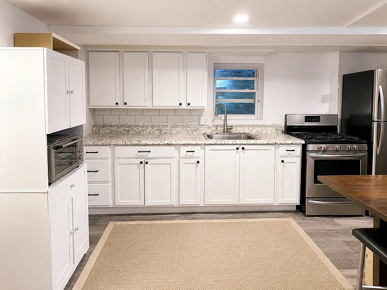 3321 W Cullom Ave #G — Photo 3