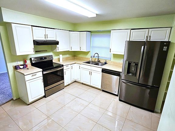 5th image of 565 Escobar Ave NW