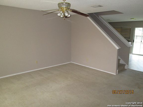 2nd image of 1206 Crossing Oaks