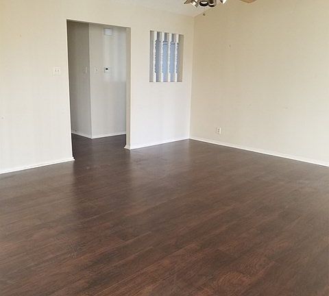3rd image of 1853 La Mesa Ln