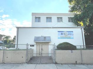 700 N 36th St, Philadelphia, PA 19104