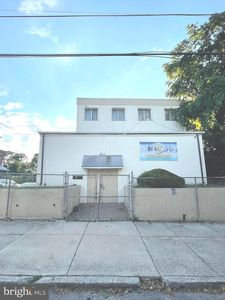 700 N 36th St, Philadelphia, PA, 19104