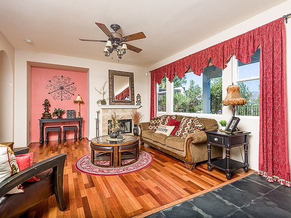 2nd image of 941 Bryce Canyon Ave