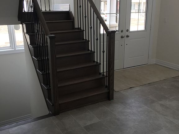 2nd image of 1011 Wickham Rd